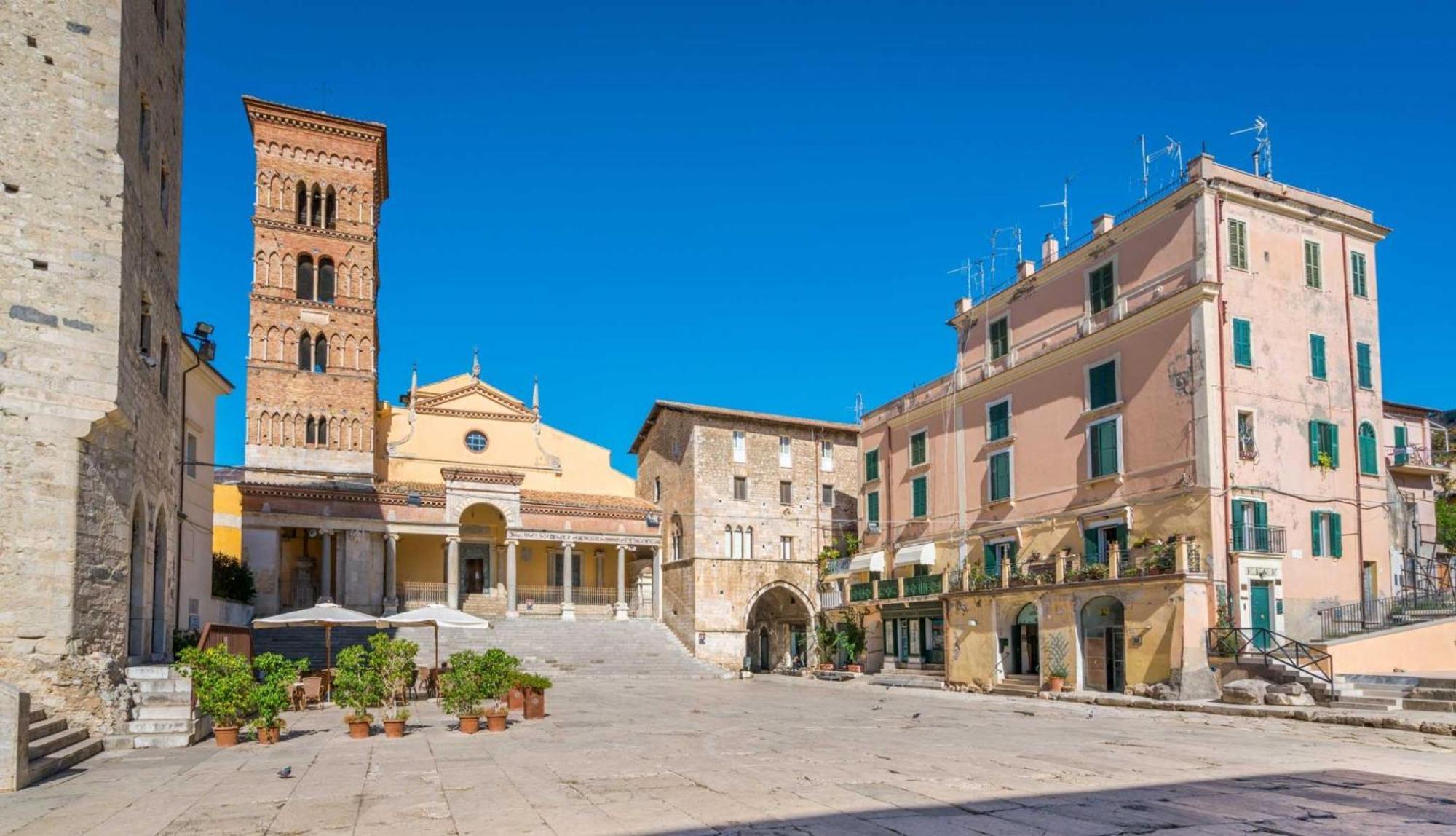 Apartament Casa Vitelli - Centro Storico A Due Passi Da Tutto Terracina Zewnętrze zdjęcie