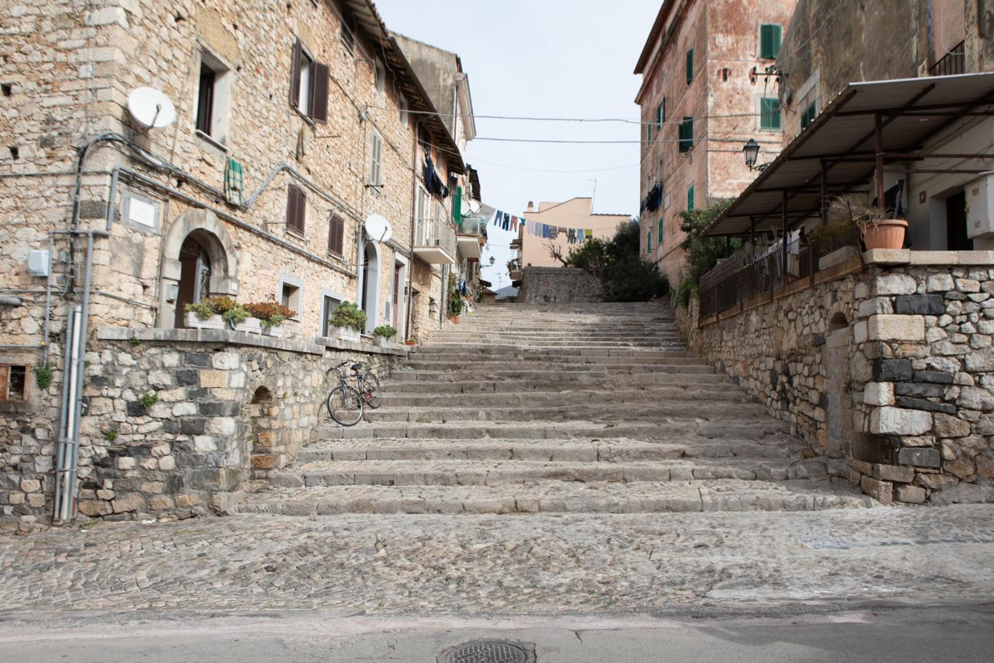 Apartament Casa Vitelli - Centro Storico A Due Passi Da Tutto Terracina Zewnętrze zdjęcie